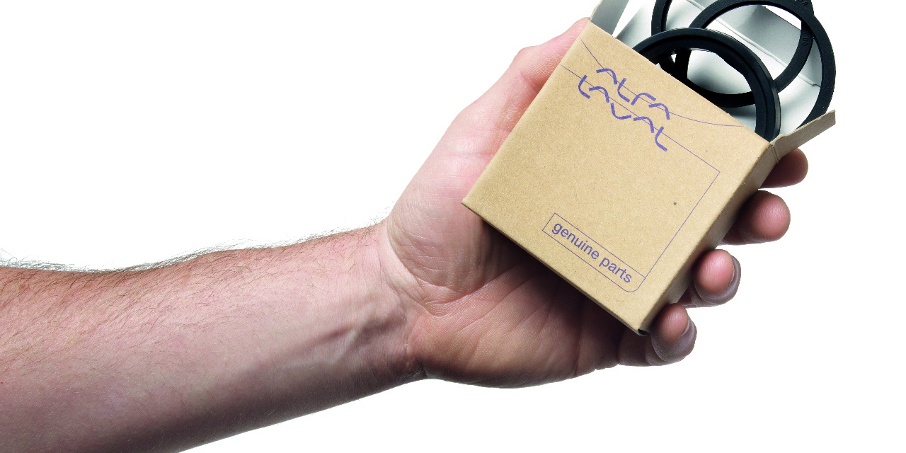 Hand With Spare Parts Alfa Laval Ersatzteile